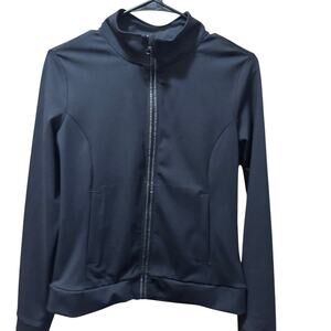 Move theology zip up jacket size S ❤️